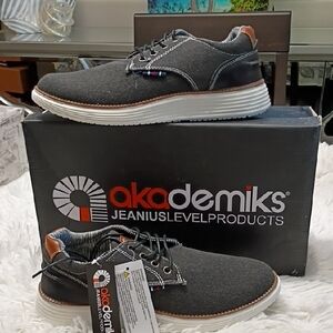 New Akademiks Men's Black and White Sneakers Dayton Oxford Size 8